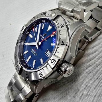 Breitling - Avenger Automatic GMT 44 - A32320101C1A1 - Homme, Nieuw