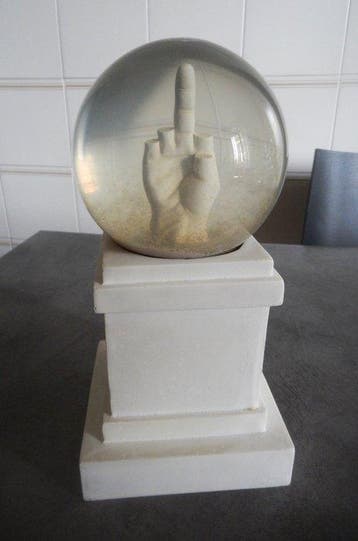 Seletti - Maurizio Cattelan (1960) - Sculpture, L.O.V.E. -