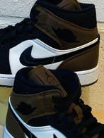 Air Jordan - One Mid Olive Toe P44,5 - Sneakers - Maat: EU, Kleding | Heren, Nieuw