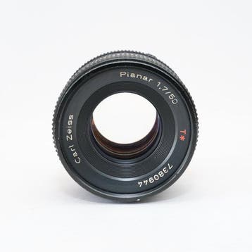 Carl Zeiss Carl Zeiss Planar T* 50mm f/1.7 AEJ C/Y