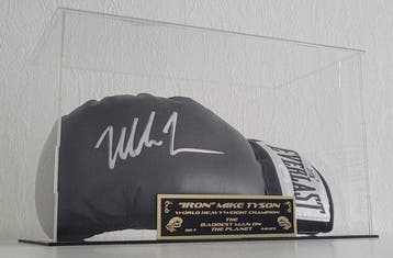 Boxe - Mike Tyson - bokshandschoen, Collections