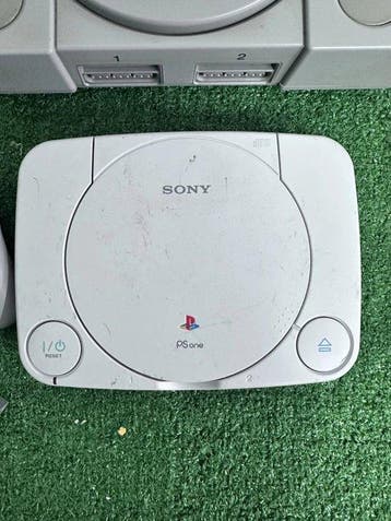 Sony - PlayStation (original) - Lotto Sony PlayStation - 2, Nieuw