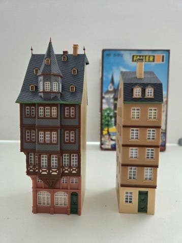 Faller H0 - B-912, B-913, B-914 Römerberg -, Hobby en Vrije tijd, Nieuw