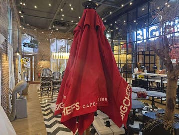 4x (2x) Parasols, Zakelijke goederen, Horeca | Meubilair en Inrichting, Nieuw in verpakking