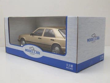 Modelcar Group 1:18 - Modelauto - Mercedes-Benz W124, Nieuw