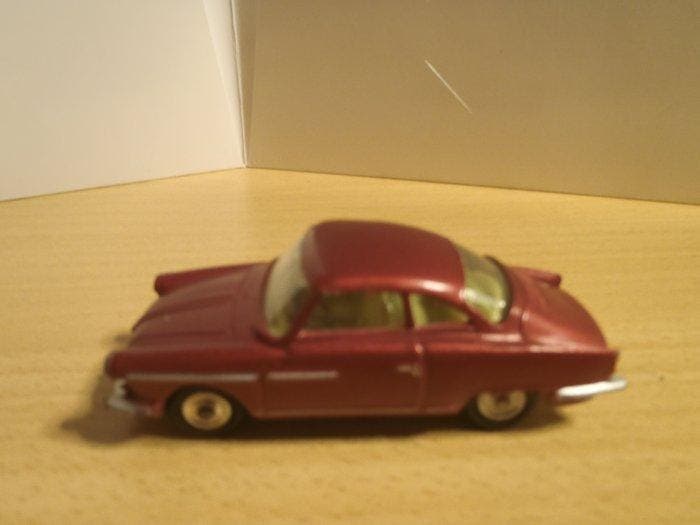 Dinky Toys 1:43 - Modelauto (2) - Véhicule de tourisme, Hobby & Loisirs créatifs, Voitures miniatures | 1:5 à 1:12