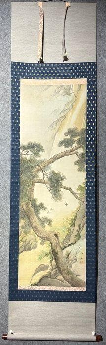 Paysage avec pin, cascade et torrent de montagne - Soie -