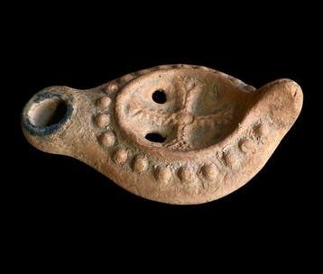 Laat-Romeins / Vroeg-Byzantijns Terracotta olielamp - 9 cm