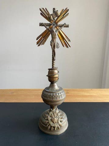 Crucifix - Messing, Koper, Metaal - 1900-1910 - Stralenkrans