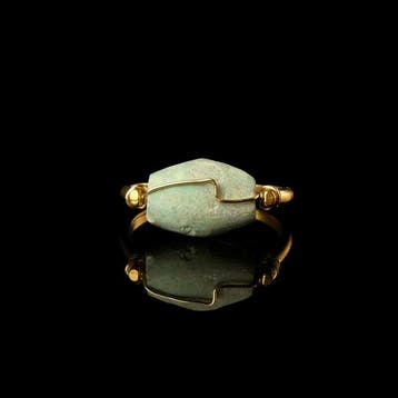 Oud-Romeins Earrings, Pendant, Ring met stenen kralen