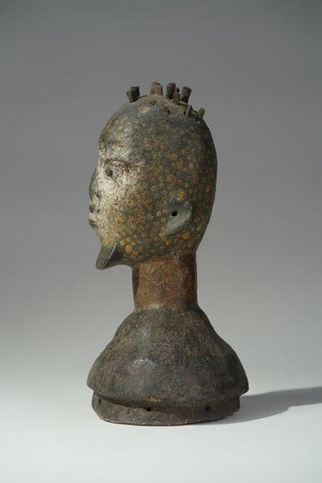 Een houten masker - Egungun - Yoruba - Nigeria (Zonder