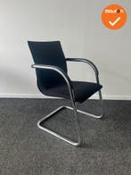 Vergaderstoel Ahrend 4153 - NIeuwe zwarte stoffering - Chroo, Vergader- of Presentatieruimte, Ophalen of Verzenden, Gebruikt, Stoel