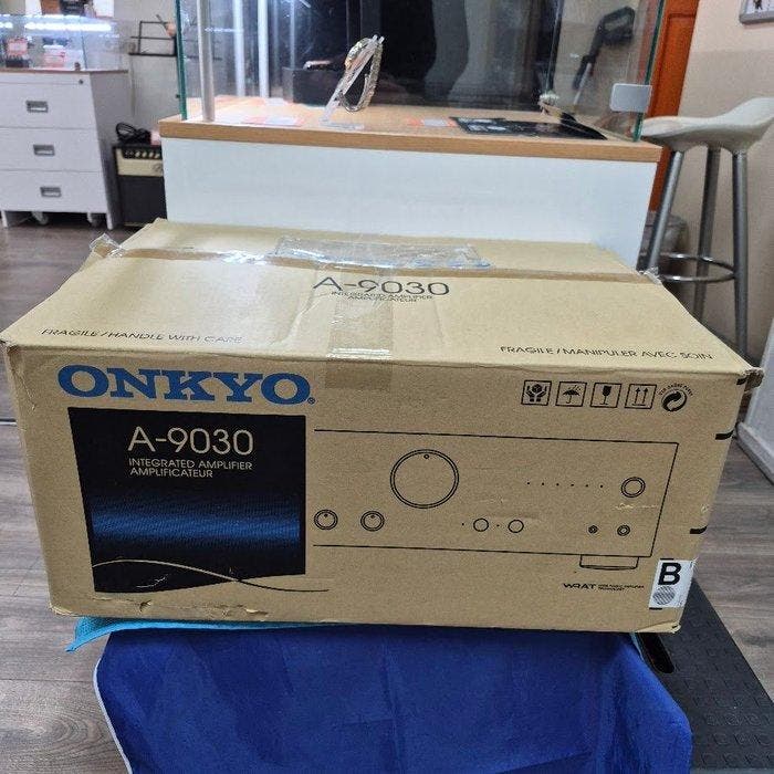Onkyo - A-9030 Solid state geïntegreerde versterker, TV, Hi-fi & Vidéo, Radios
