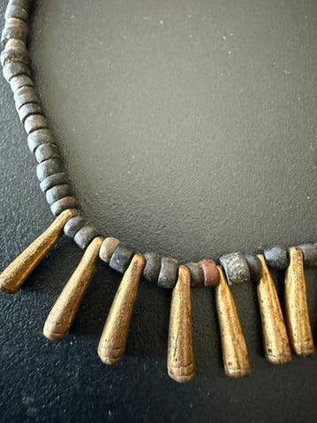 Collier tribal Naga van messing met verloren-was gieten en