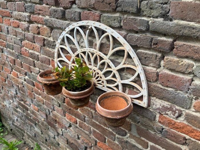 Rek - Gietijzer - wandplantenhouder, Antiek en Kunst, Curiosa en Brocante