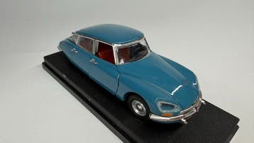 Rio 1:43 - Modelauto - Citroën DS21, Nieuw