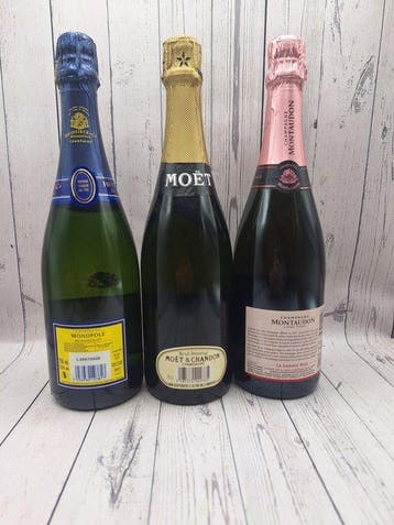 Heidsieck & Co Monopole Blue Top, 1 Montaudon Rose, 1 Moet, Nieuw