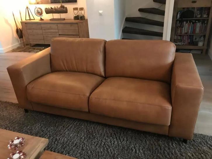 Leren 2.5-zits bank met stalen poten - bruin leer, Antiek en Kunst, Antiek | Meubels | Stoelen en Sofa's, Ophalen of Verzenden