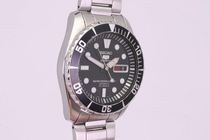 Seiko - Seiko 5 - Zonder minimumprijs - SNZF17K1 | 7S36-03C0, Handtassen en Accessoires, Horloges | Antiek