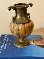A Baccellato Vase Bronze Mounted - Vaas - Albast, Antiek en Kunst