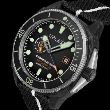 Ublast - Combination - Carbon & Titanium - UBCO42NBK - Ltd., Handtassen en Accessoires, Horloges | Heren, Nieuw