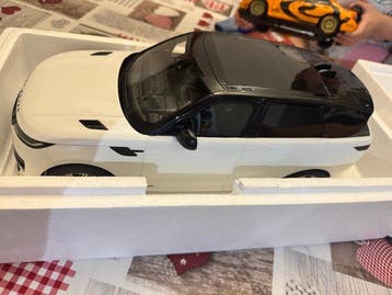 GT Spirit 1:12 - Modelauto - Range Rover Sport