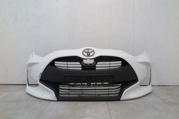 voorbumper Toyota Yaris IV 20-, Auto-onderdelen, Verzenden, Gebruikt