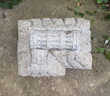Tuinlantaarn in de vorm van een rieten huis - Graniet -
