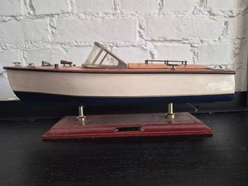 riva - Modelboot - Riva