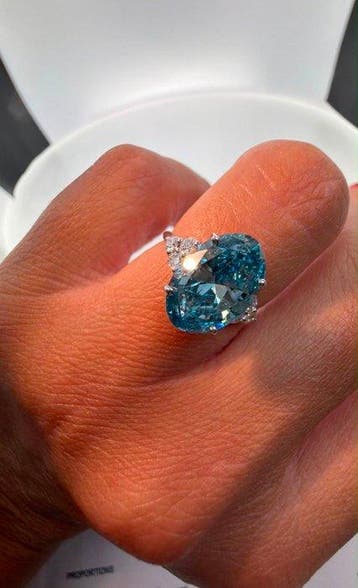 Ring - 14 karaat Witgoud - 4.22ct. tw. Blauw Diamant (Fancy, Nieuw