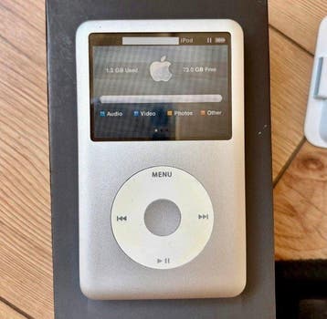 Apple - iPod classic 6th Generation iPod