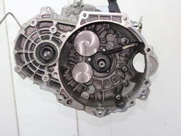 Versnellingsbak Skoda Karoq O148015, Nieuw