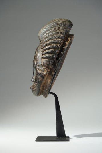 Een houten masker - Baule - Ivoorkust (Zonder minimumprijs)
