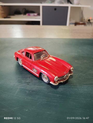 Bang, Solido, Corgi 1:43 - Modelauto (5) - Mercedes-Benz 300