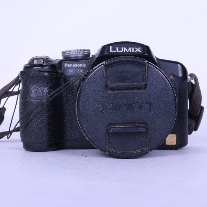 Panasonic Lumix DMC-FZ28 + Charger + Lens Cap + Strap, TV, Hi-fi & Vidéo, Appareils photo numériques