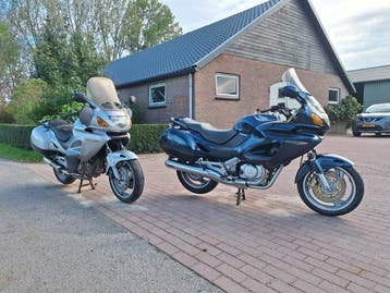 Honda - 2x NT 650 V Deauville set - NO RESERVE - 650 cc -