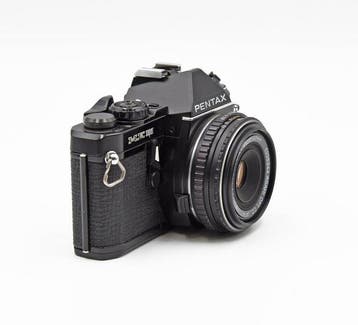 Pentax ME Super + 40mm f/2.8 Appareil photo argentique