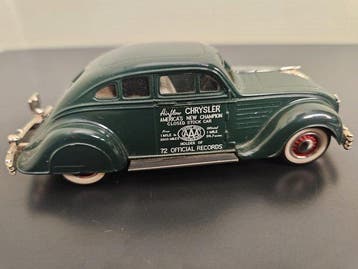 Durham Classics 1:43 - Modelauto - Chrysler Airflow 1934 -