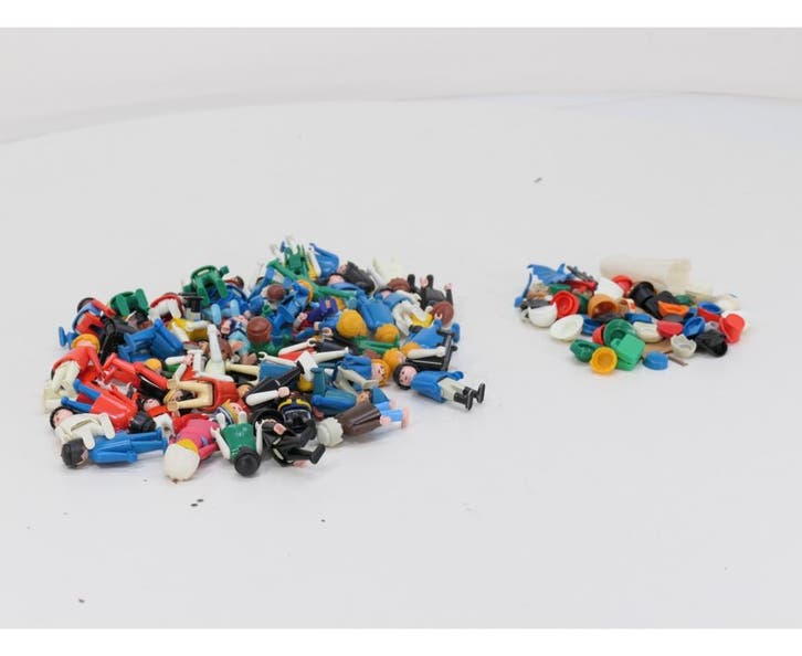 Playmobil Set van 60 Figuren met Accessoires #9605, Hobby en Vrije tijd, Modelbouw | Overige, Gebruikt, Ophalen of Verzenden