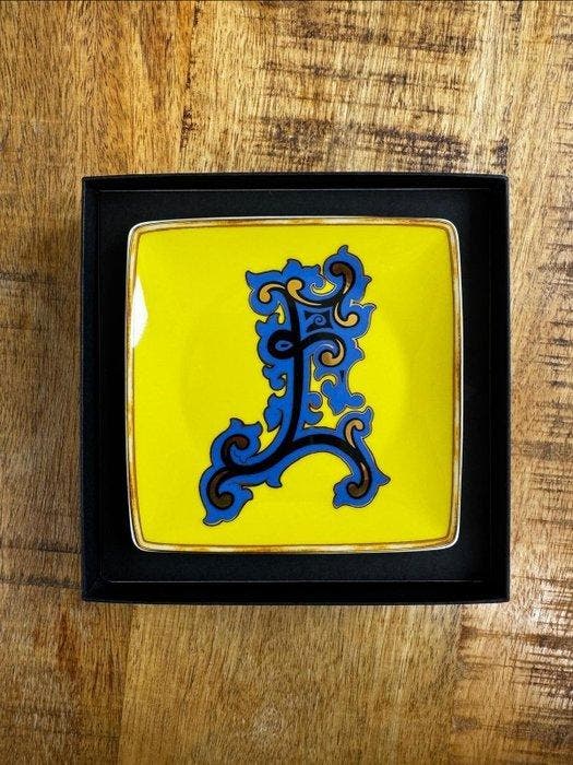 Versace x Rosenthal - Holiday Alphabet E - Porcelain Dish, Antiquités & Art, Antiquités | Verre & Cristal