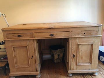 Bureau - Hout - Antiek massief bureau
