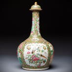 Sans réserve - Un grand vase bouteille antique en rose, Antiquités & Art