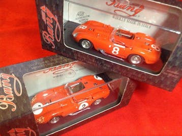 Bang 1:43 - Model raceauto (2) - ref. #7273 Maserati 450S, Nieuw