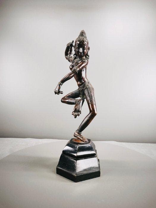 Devadasi - 42 cm - Brons - Eind 20e eeuw, Antiek en Kunst, Kunst | Niet-Westerse kunst