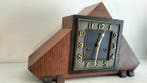 Horloge de l’école d’Amsterdam - Art déco chêne-laiton -