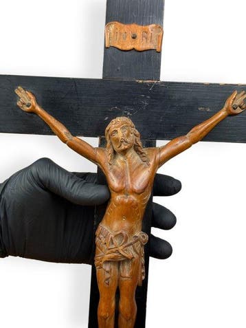 Crucifix - Hout - Tweede helft van de negentiende eeuw -