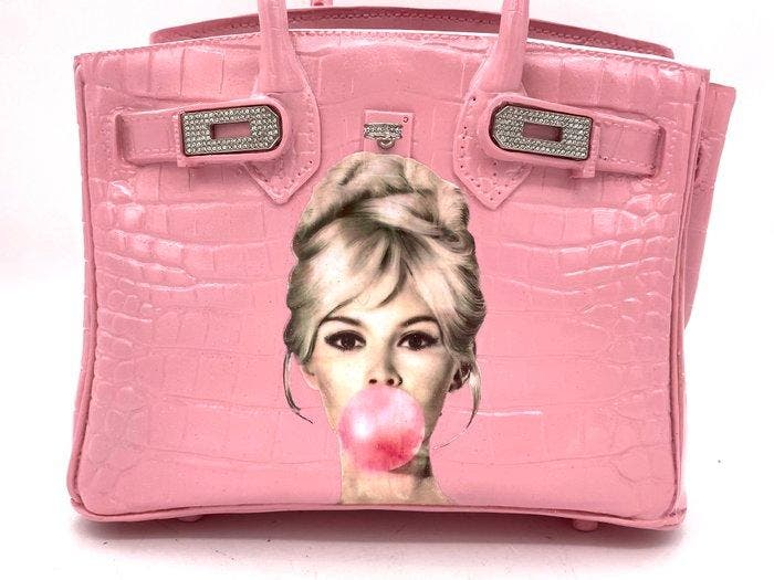 MVR - Luxury Bag Birkin - Brigitte Bardot Bubblegum, Antiquités & Art, Art | Objets design