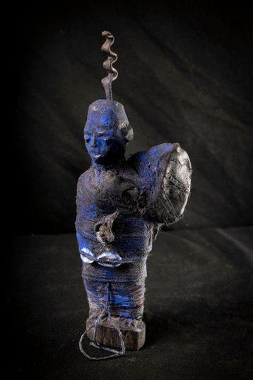Klein voodofetisj van Fon. Voodoo, vodoun, vodou - Benin