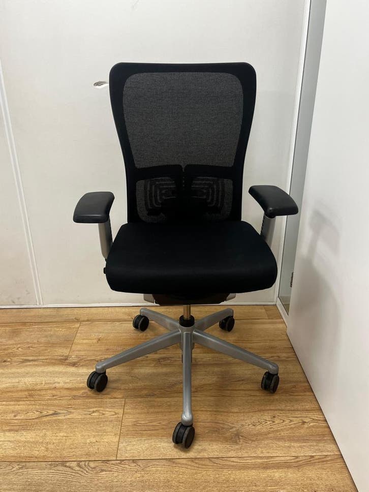 Refurbished Haworth Zody - Comforto 89 Stoel - Incl Garantie, Huis en Inrichting, Bureaustoelen, Bureaustoel, Zwart, Zo goed als nieuw