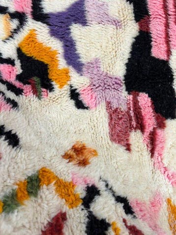 New Abstract Beni M’rirt Berber Rug — Handknotted Natural, Nieuw